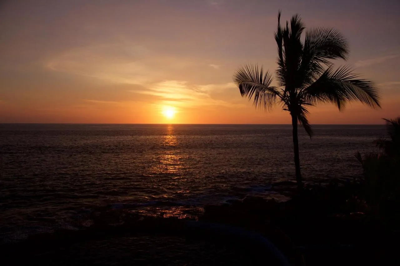 Casa De Emdeko 318 Villa Kailua-Kona United States